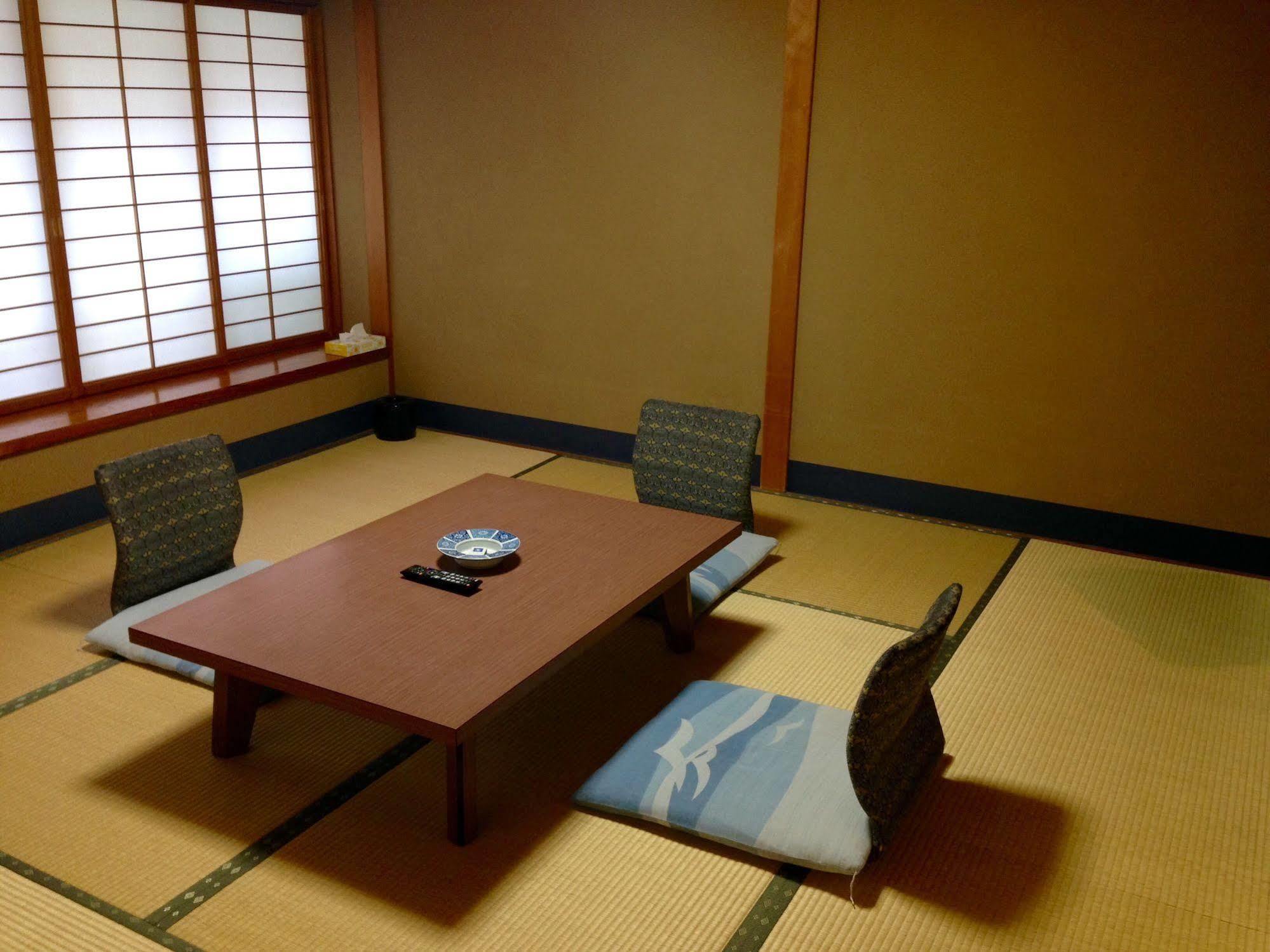 Hotel Nakayasu Ryokan Kanazawa Exterior foto